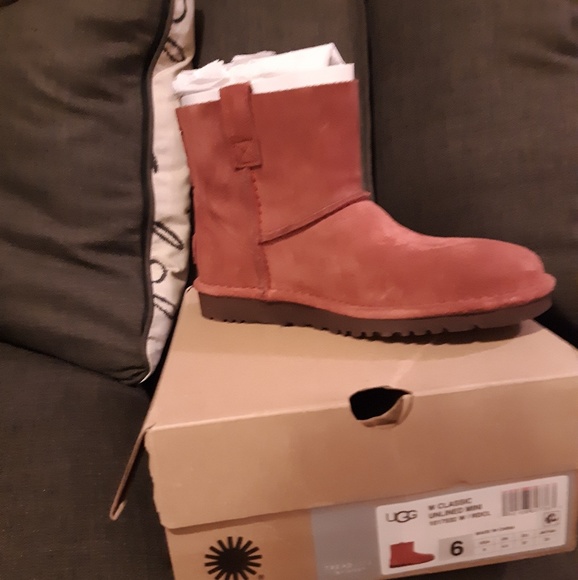 UGG Shoes - Uggs Boot